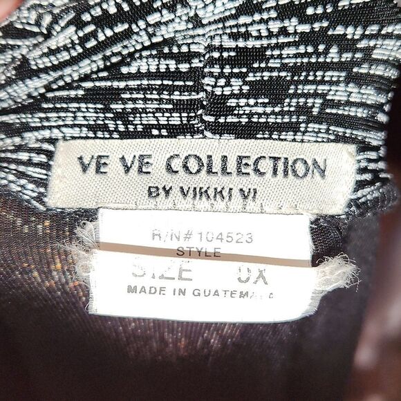 VeVe Collection by Vikki Vi Black & White Open-faced Cardigan - Picture 5 of 7